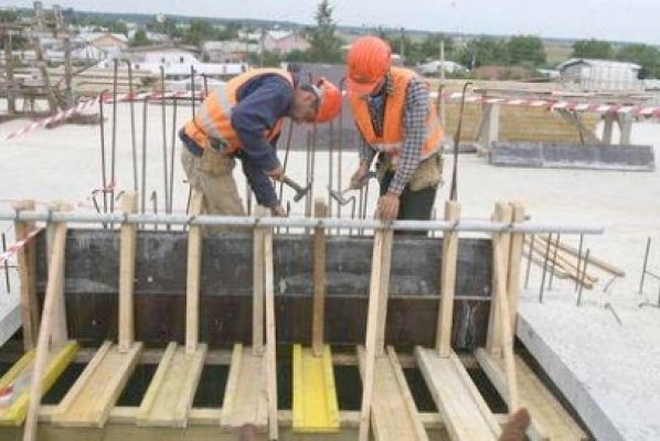 833 de locuri de muncă, vacante la Constanţa